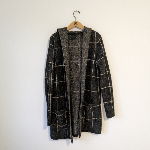 Cyrus black and beige hooded sweater - Picture 1 of 3